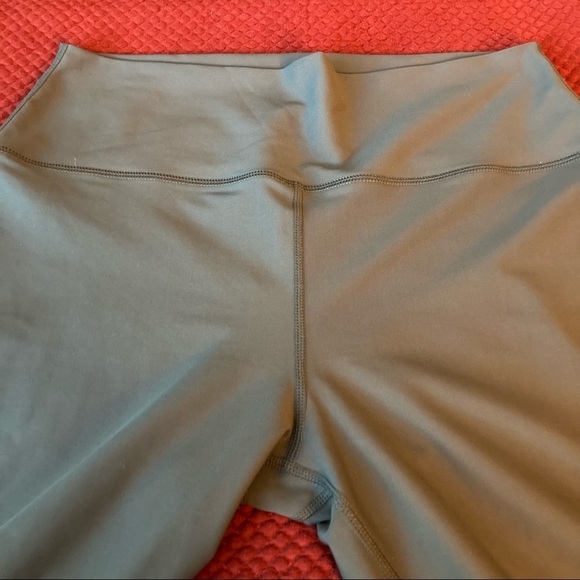 SAGE COLLECTIVE Sz L High Waisted Activewear Ankle Length Leggings - Picture 3 of 8